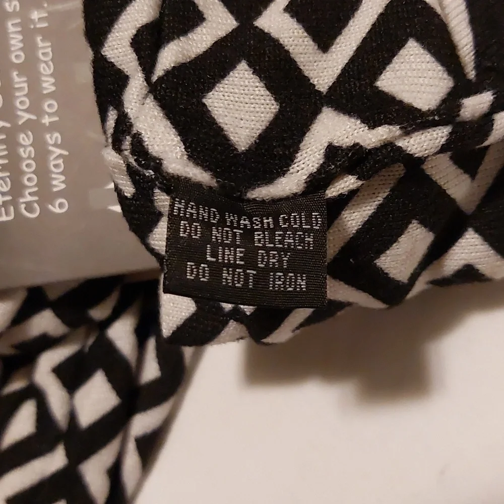 Eternity Scarf in Black and White Plaid NWT